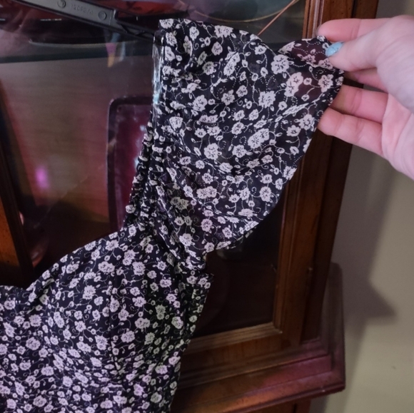 Lily Rose Floral Dress - Picture 3 of 11